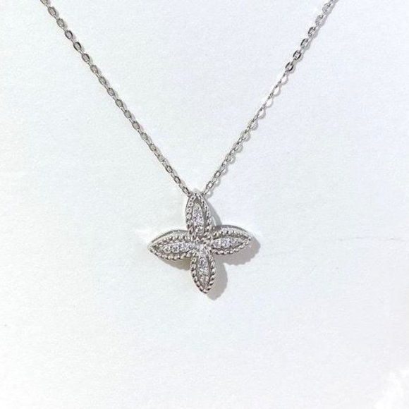 14kt GP Sterling Silver Clover Necklace - Picture 4 of 9